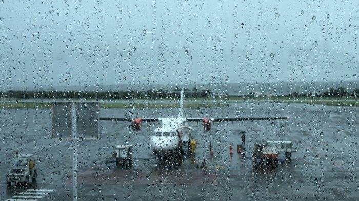 バリ島旅行・ビザのヘルプバリ/バリ空港/大雨/欠航